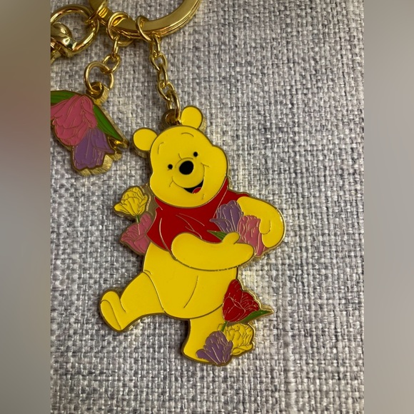 Loungefly Disney Winnie the Pooh Tulip Multi-Charm Keychain - Picture 2 of 6